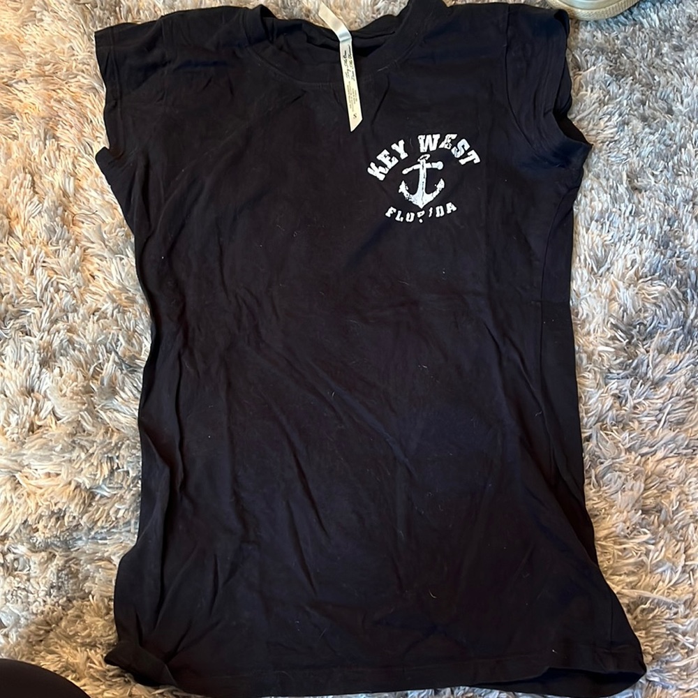 black Key West short sleeve shirt. size small. worn once